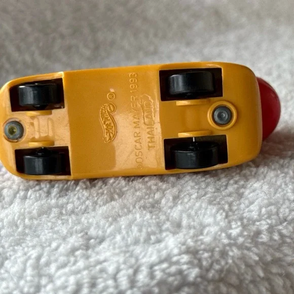 Vintage Hot Wheels 1993 Oscar Mayer Wienermobile Diecast Car Toy - Picture 5 of 5